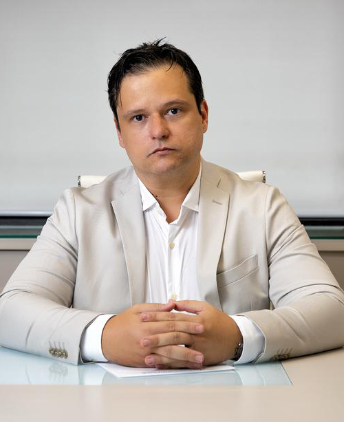 Dr. Diego Guimarães Gouvea